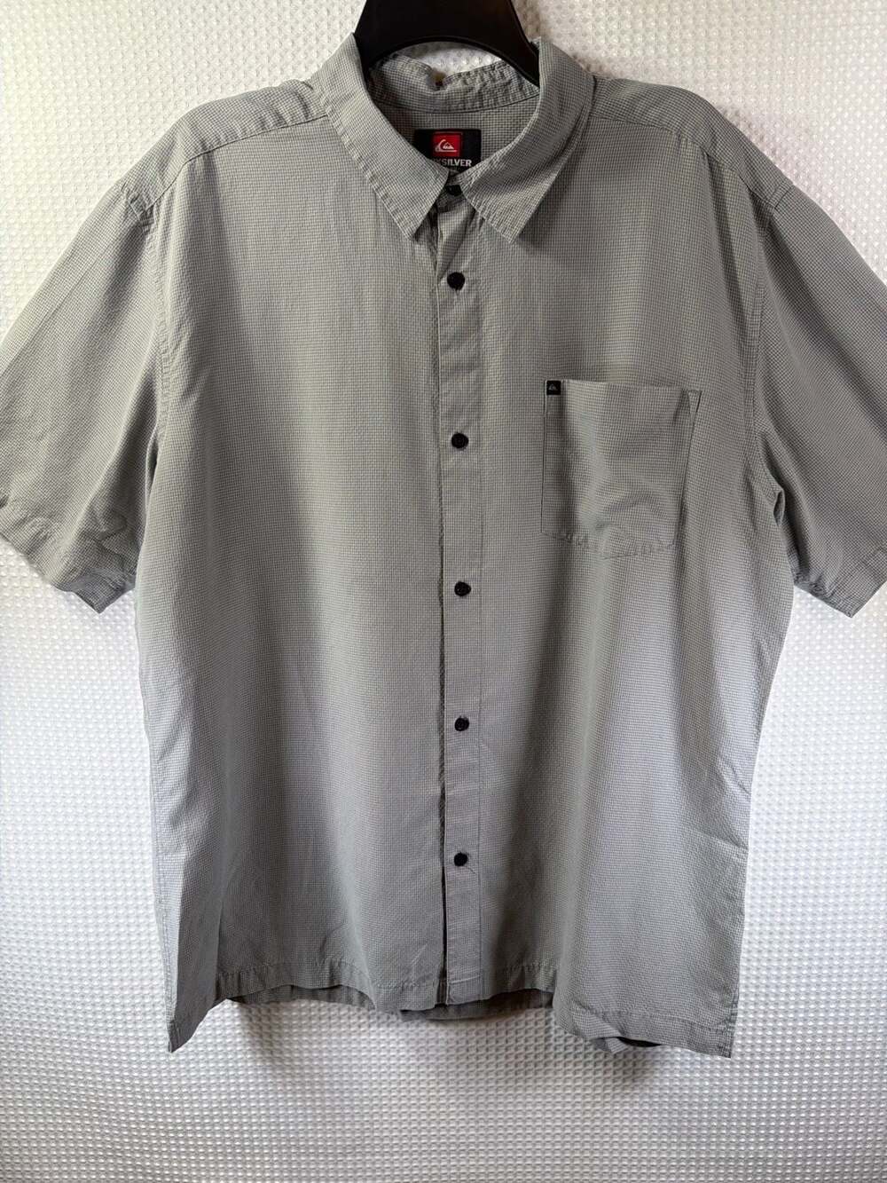 Quiksilver Men's Gray Micro-Check Short Sleeve Button-Down Shirt